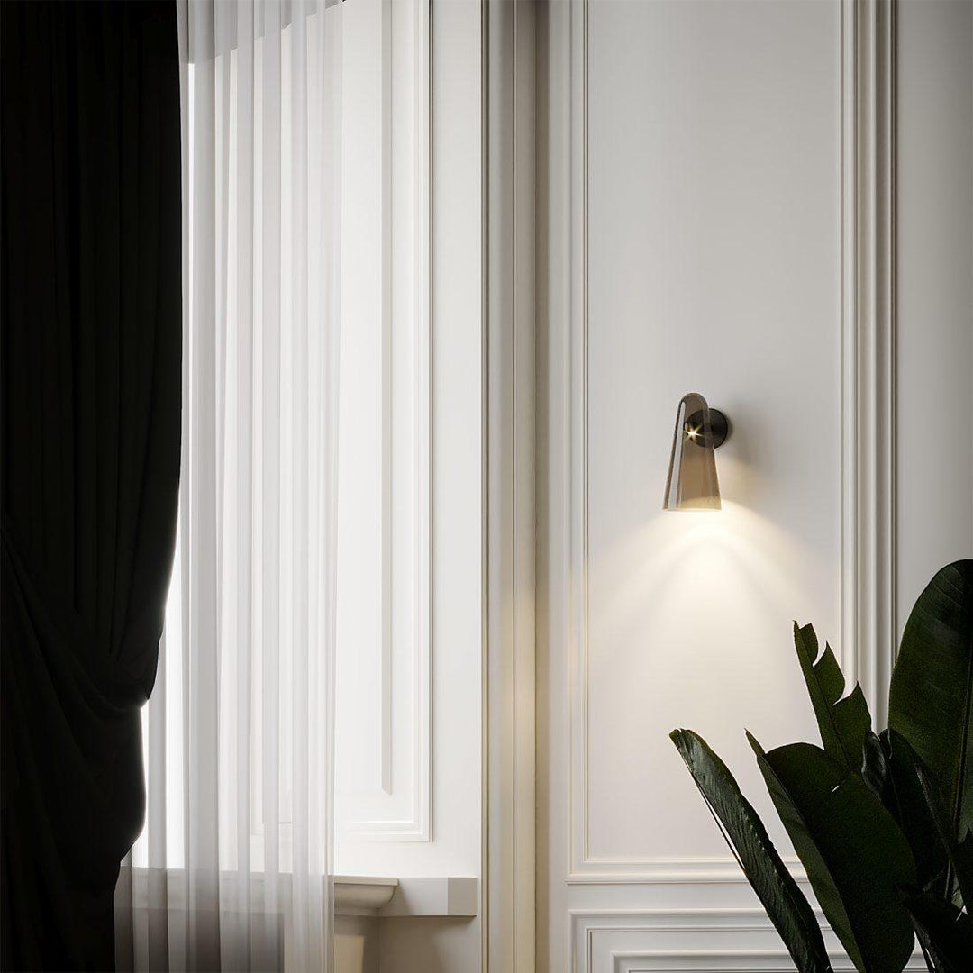 Stołowa Lampa Ścienna z Konicznym Szklanym Kloszem