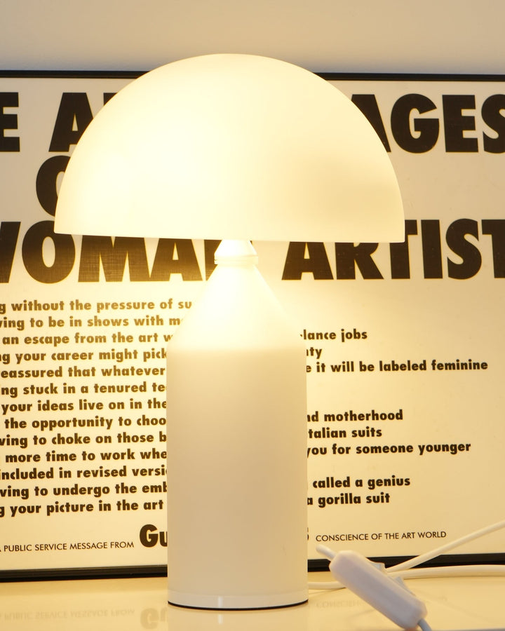 Szklana lampa stołowa Dorsey w kształcie grzyba