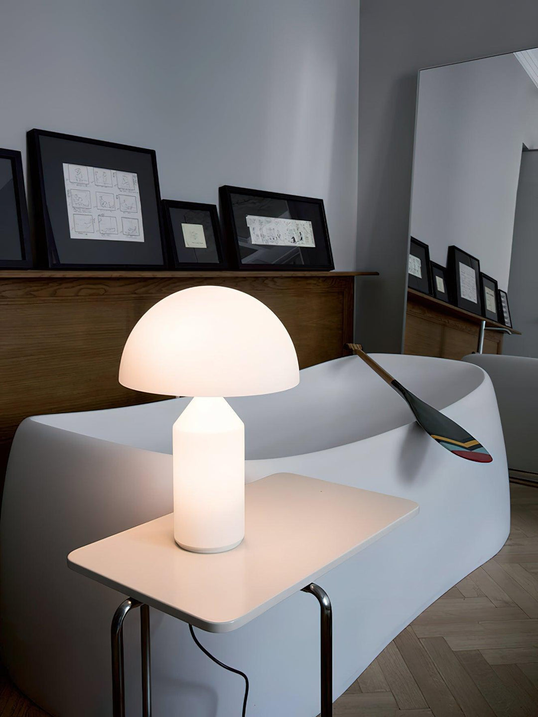 Szklana lampa stołowa Dorsey w kształcie grzyba