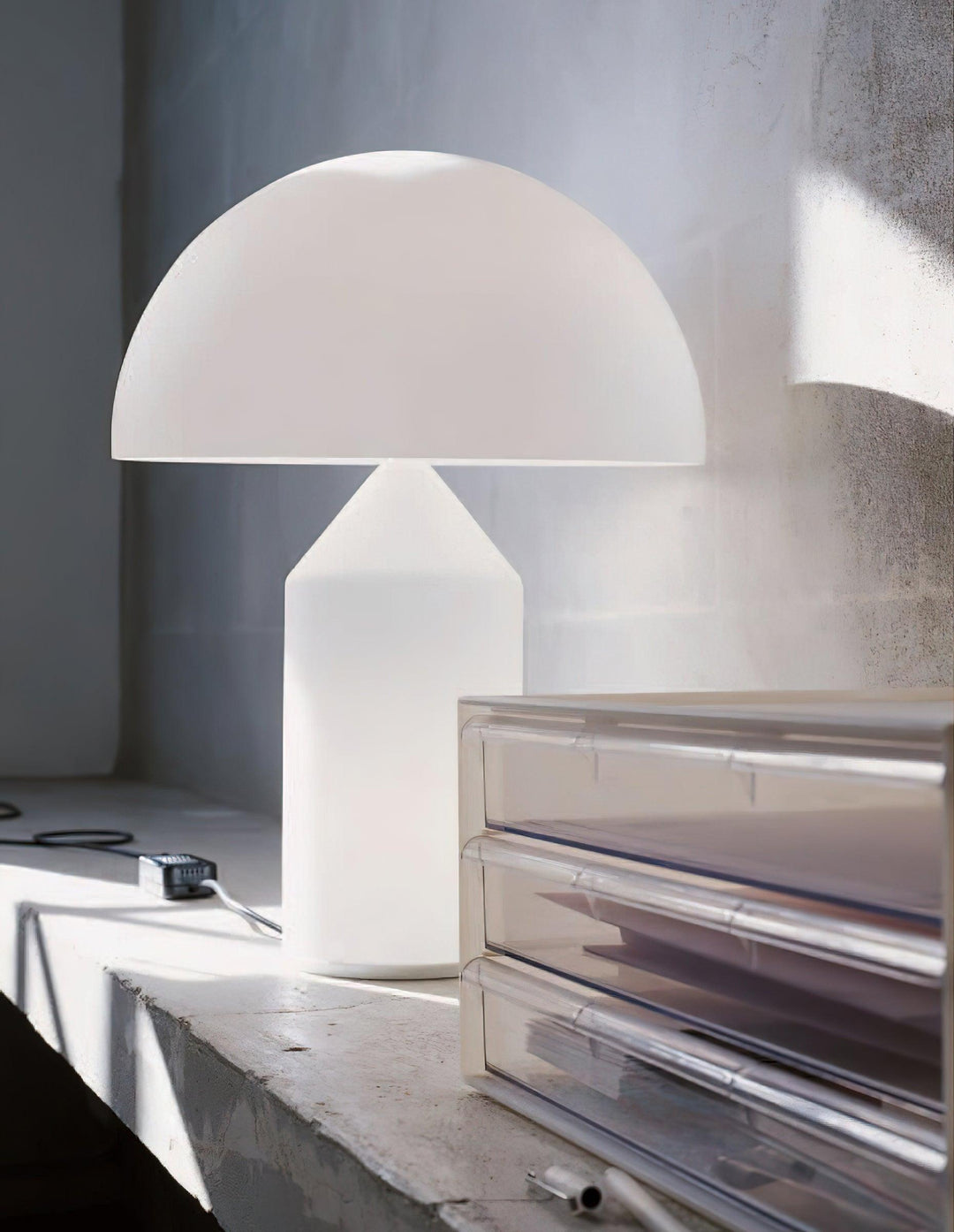 Szklana lampa stołowa Dorsey w kształcie grzyba