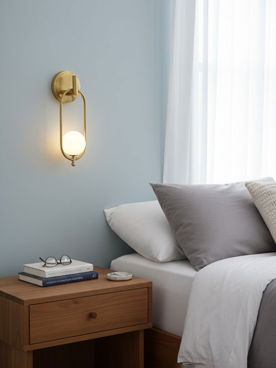 Mosiężna lampa ścienna Aurea