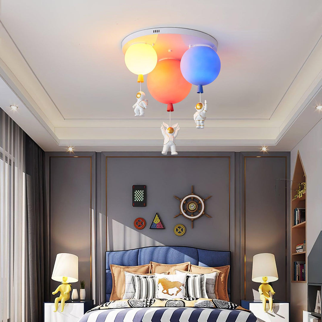 Lampka sufitowa z balonem Frosted