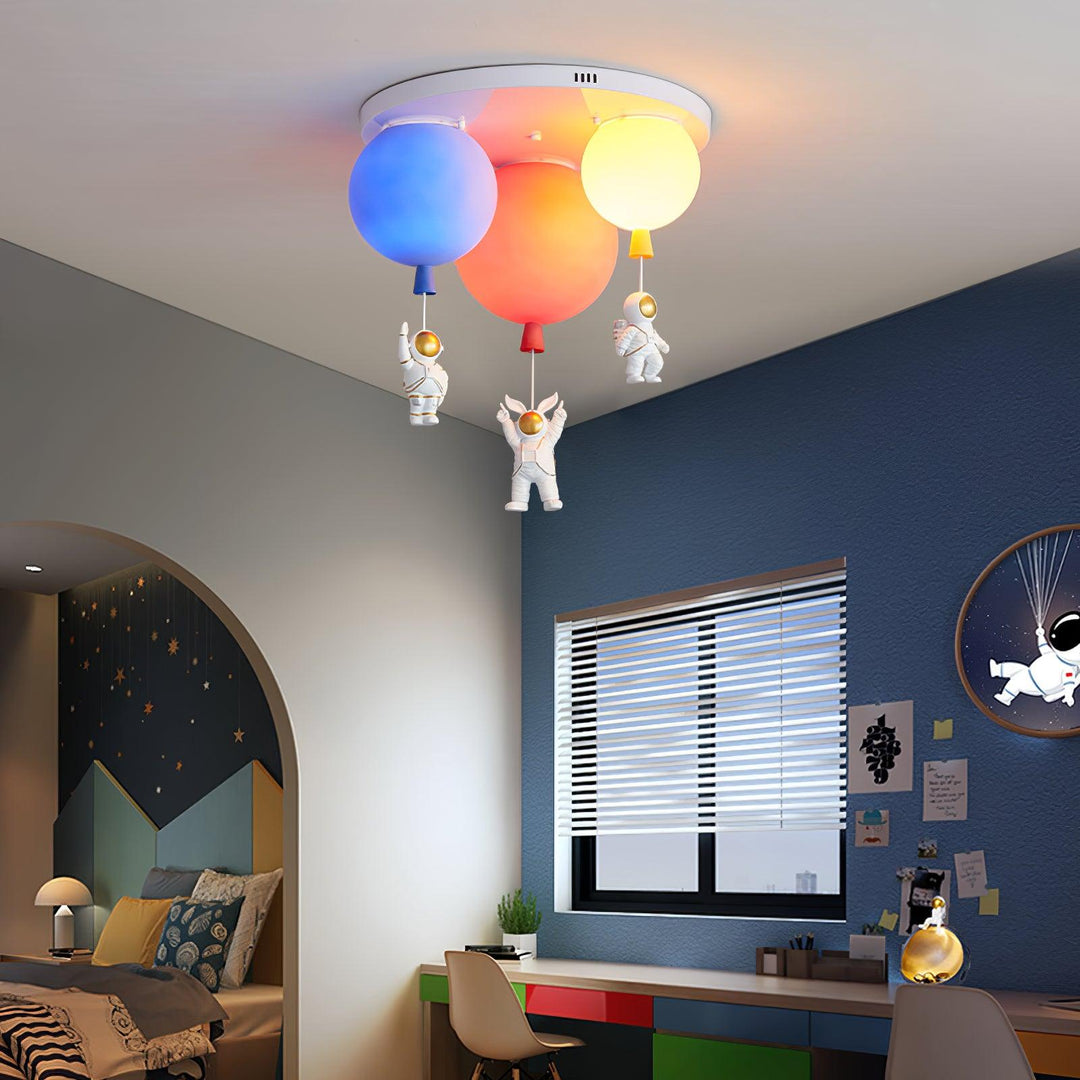 Lampka sufitowa z balonem Frosted