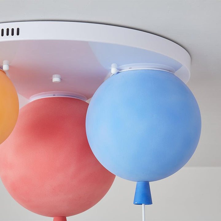 Lampka sufitowa z balonem Frosted