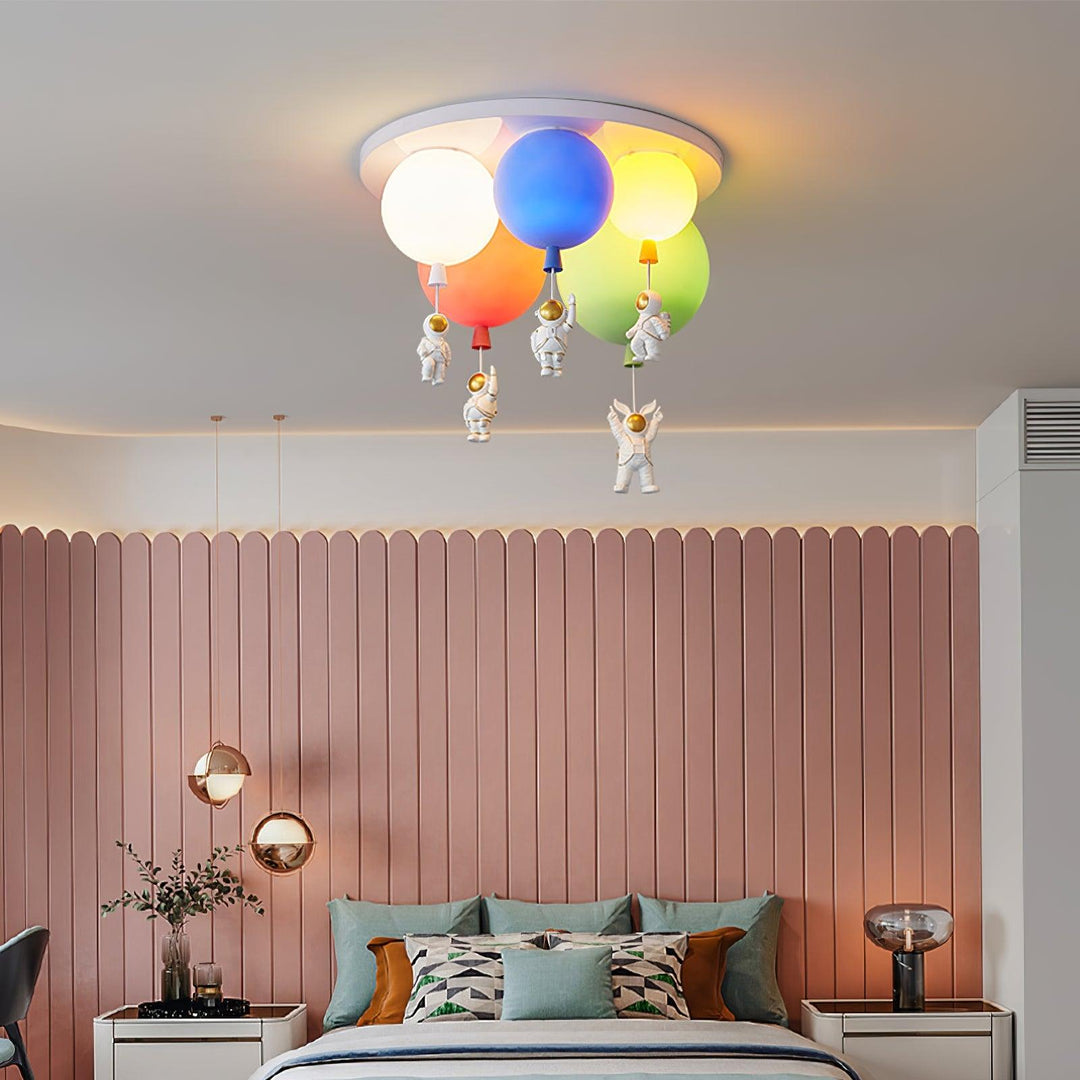 Lampka sufitowa z balonem Frosted