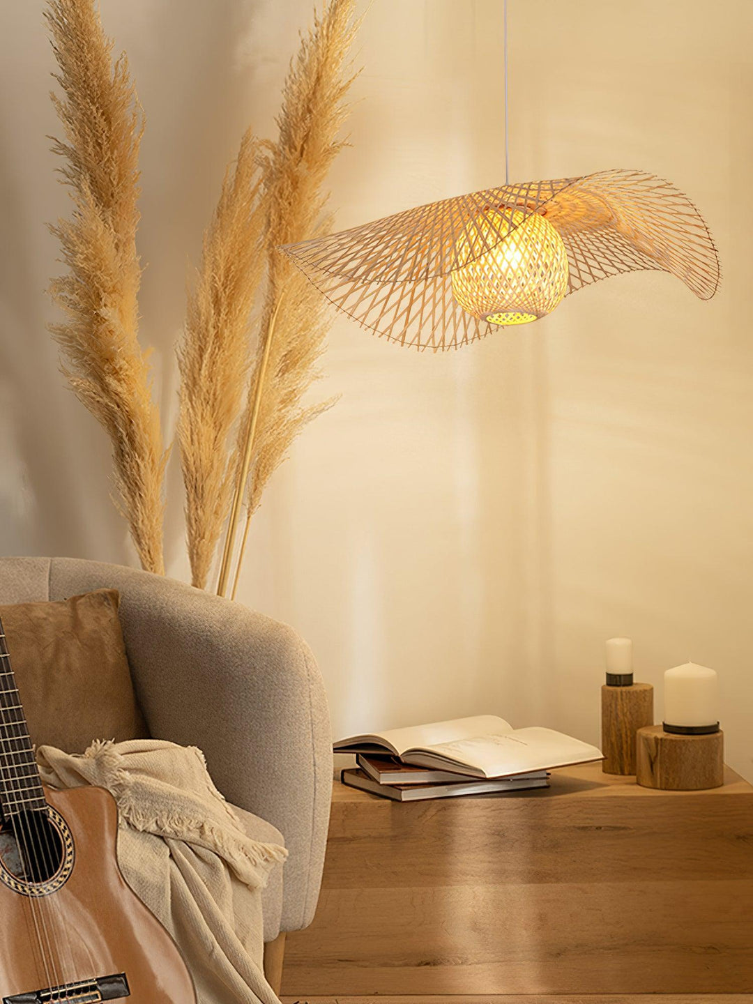 Lampa wisząca z ramą bambusową