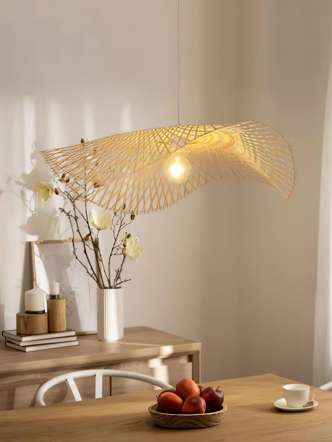 Lampa wisząca z ramą bambusową