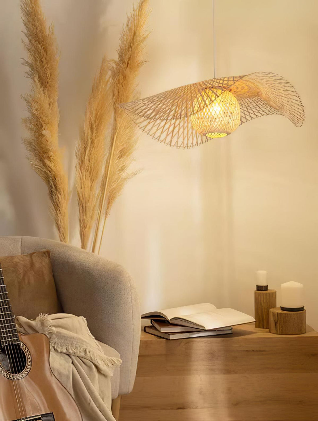Lampa wisząca z ramą bambusową