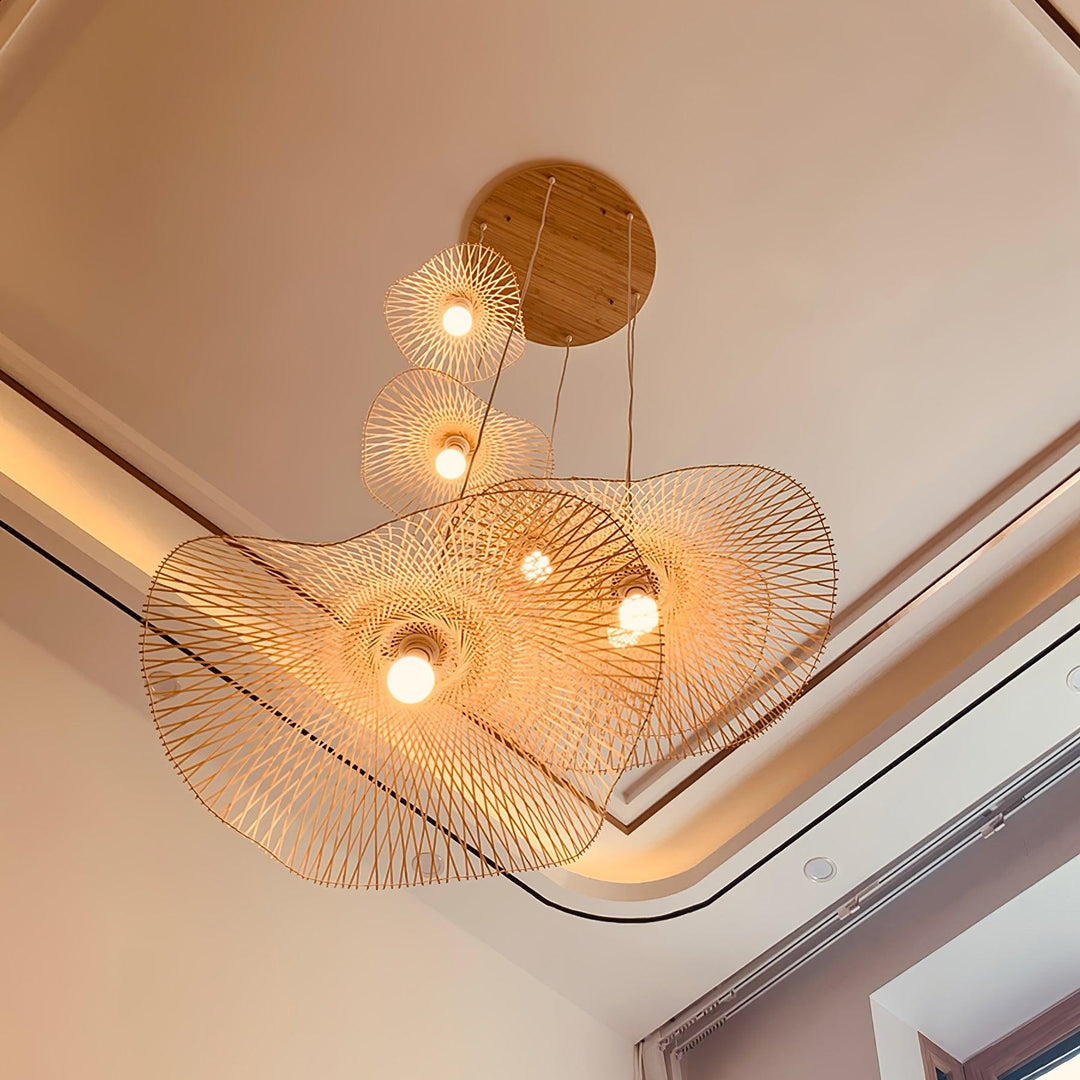Lampa wisząca z ramą bambusową