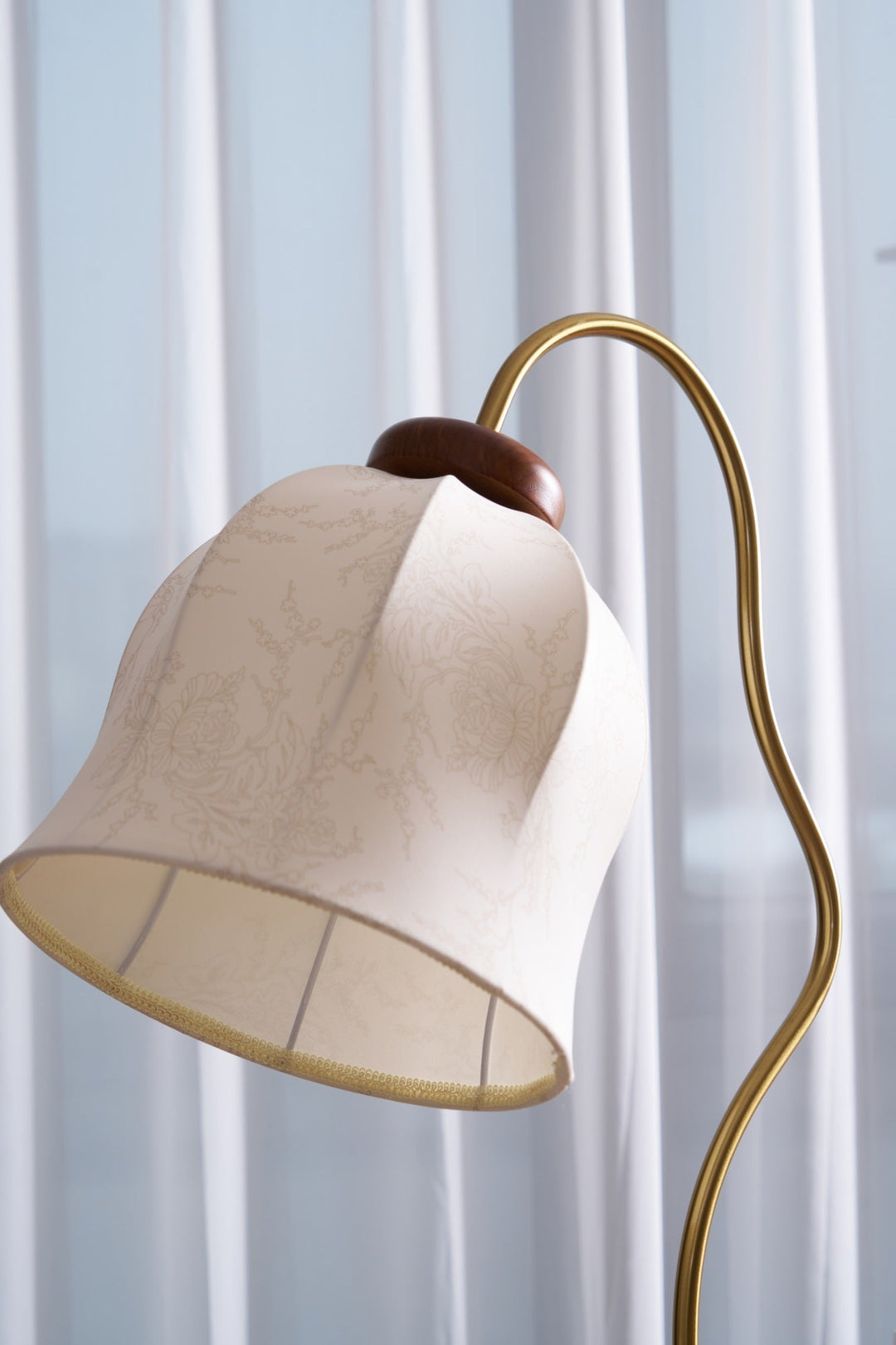 Lampa podłogowa Bellvine