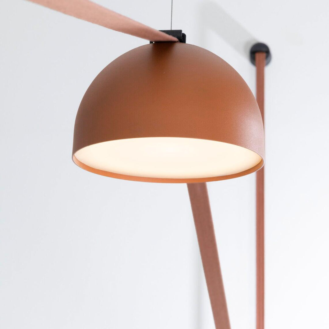 Lampa wisząca z kombinacją skórzanych pasków
