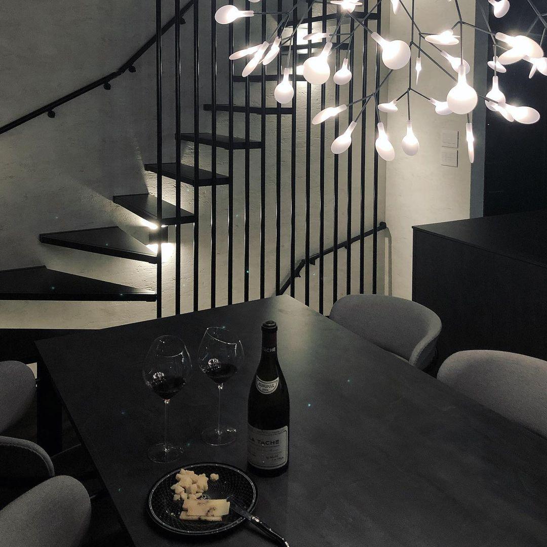 Czarny żyrandol LED Firefly