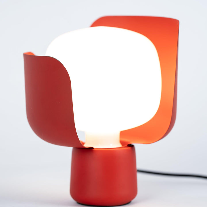 Szklana lampa stołowa Petals