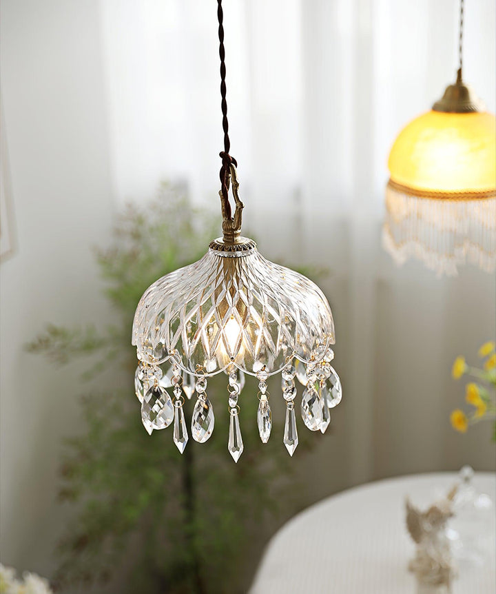 Lampa wisząca z kloszem w kształcie miski