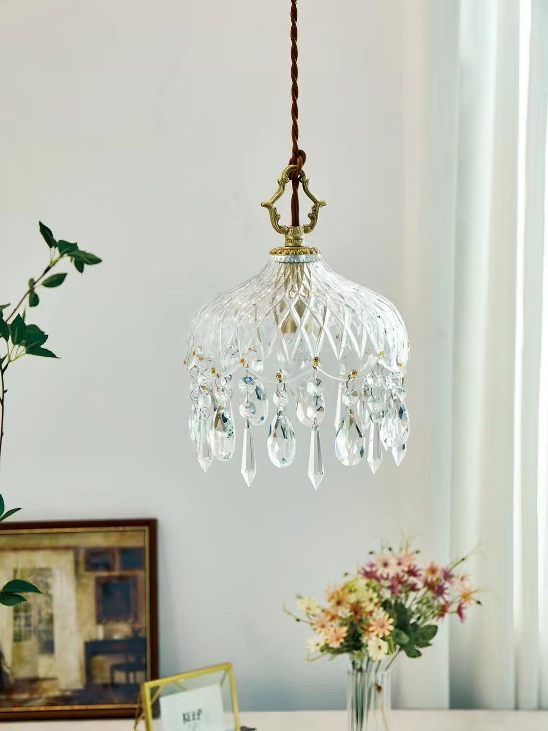 Lampa wisząca z kloszem w kształcie miski