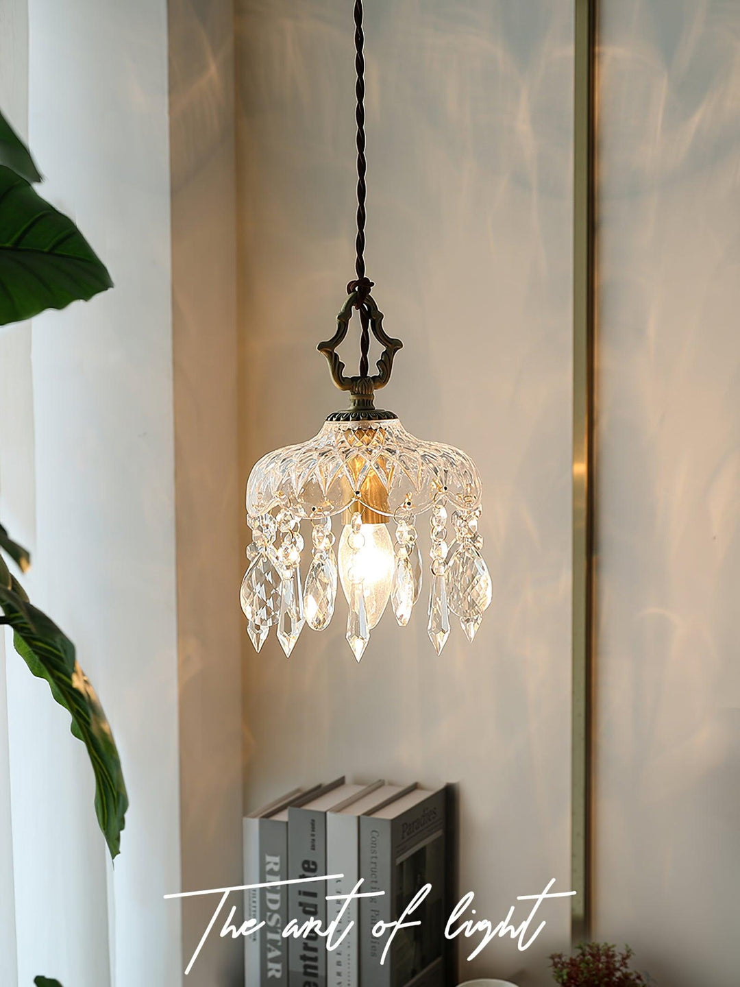 Lampa wisząca z kloszem w kształcie miski