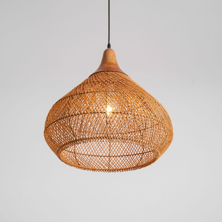 Skręcana Lampa Wisząca z Rattanu