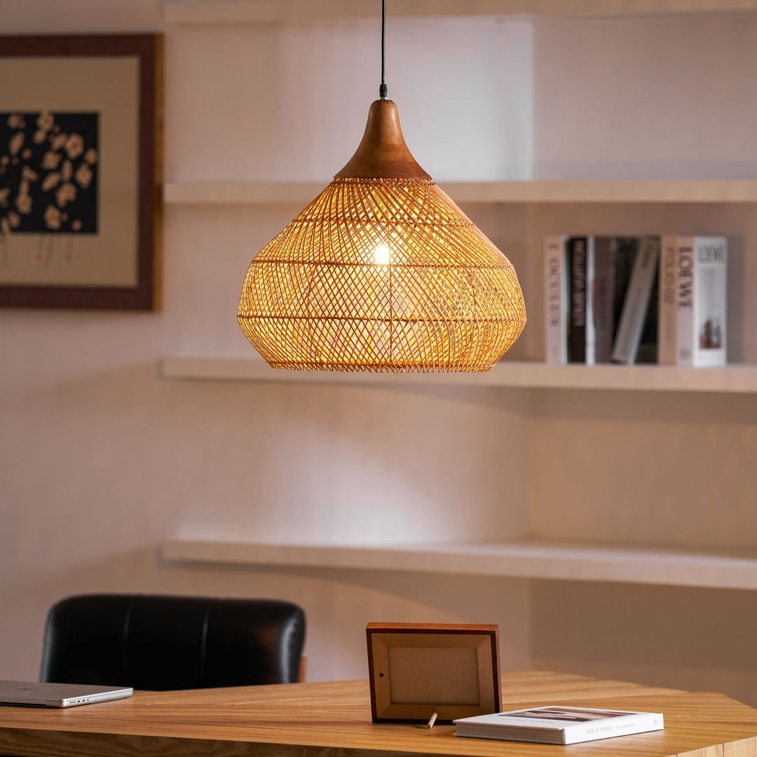Skręcana Lampa Wisząca z Rattanu
