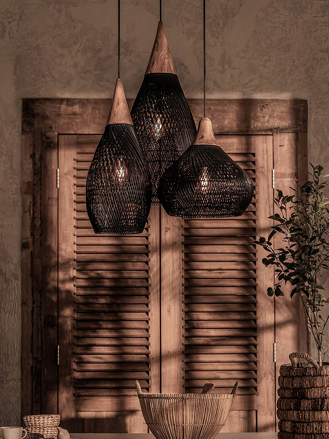 Skręcana Lampa Wisząca z Rattanu