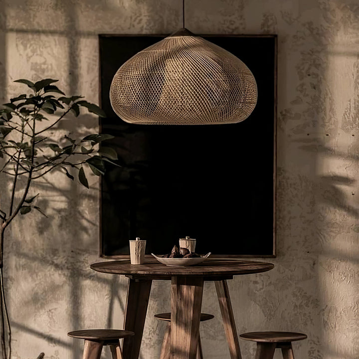 Skręcana Lampa Wisząca z Rattanu