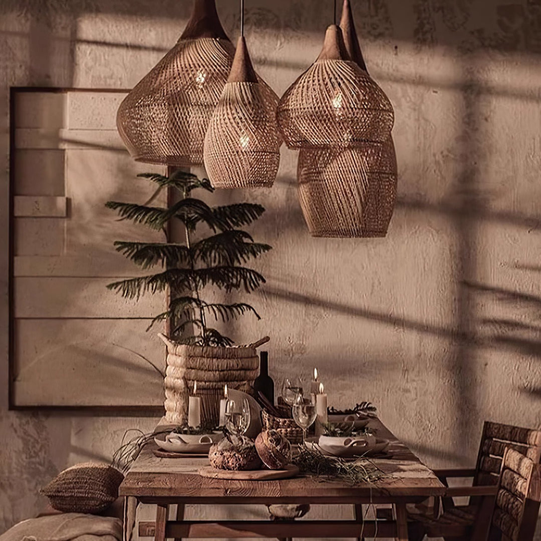 Skręcana Lampa Wisząca z Rattanu