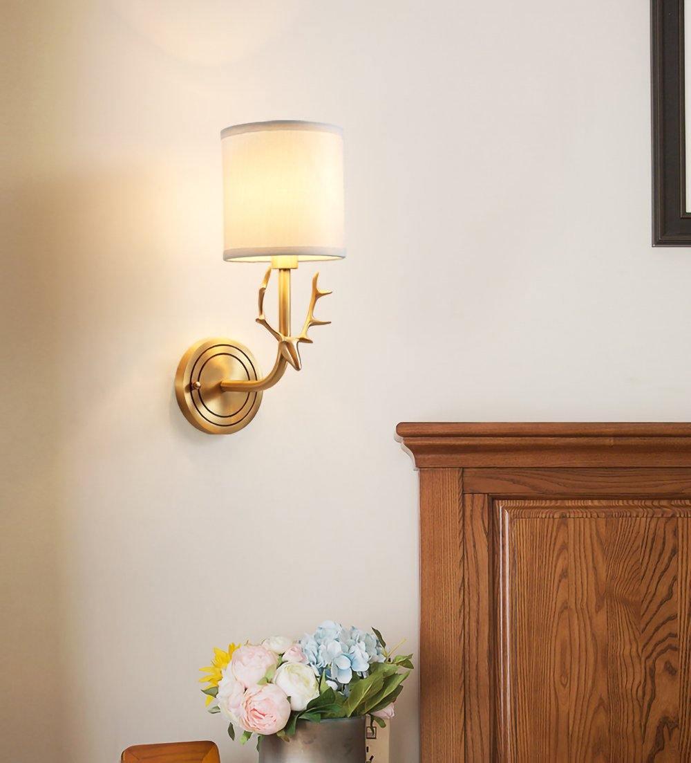 Mosiężna Lampa Ścienna w Kształcie Głowy Jelenia