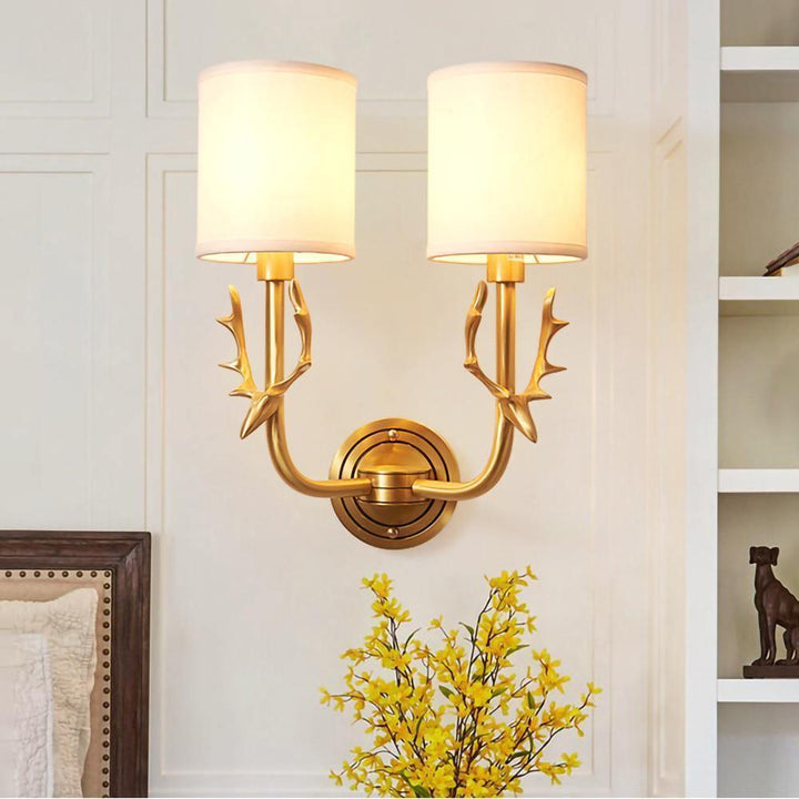 Mosiężna Lampa Ścienna w Kształcie Głowy Jelenia
