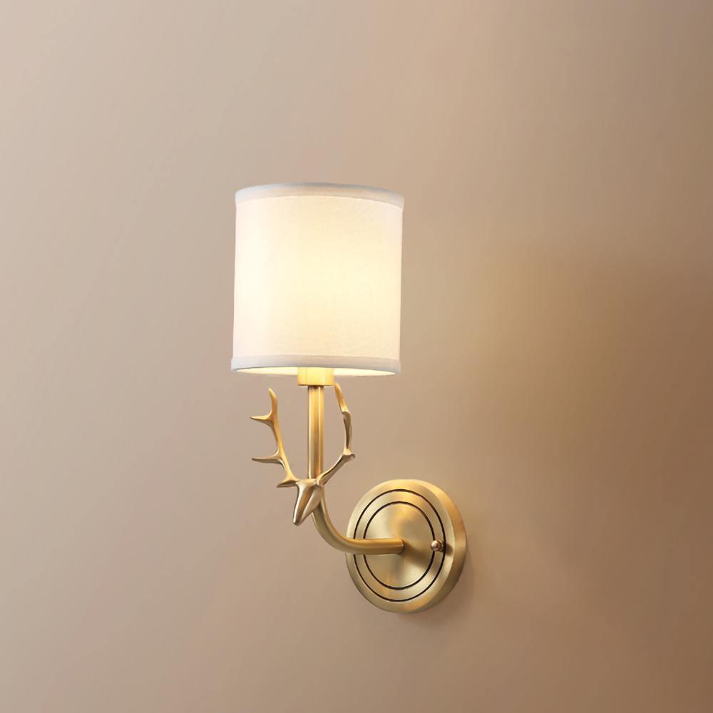 Mosiężna Lampa Ścienna w Kształcie Głowy Jelenia