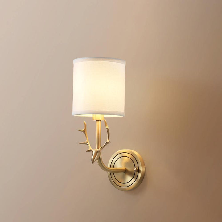 Mosiężna Lampa Ścienna w Kształcie Głowy Jelenia