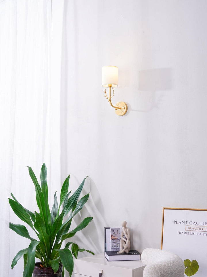 Mosiężna Lampa Ścienna w Kształcie Głowy Jelenia
