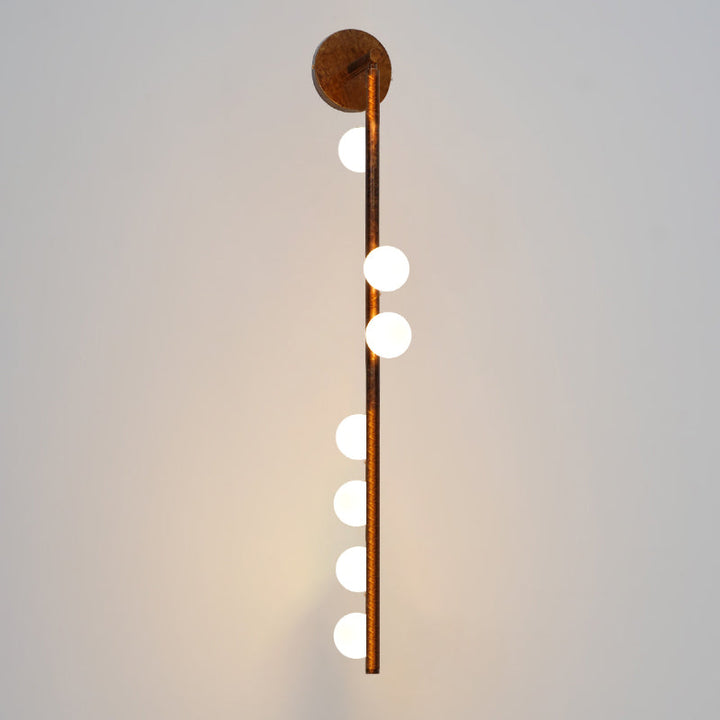 Lampa ścienna z mosiężnym kloszem i szklanym rurką