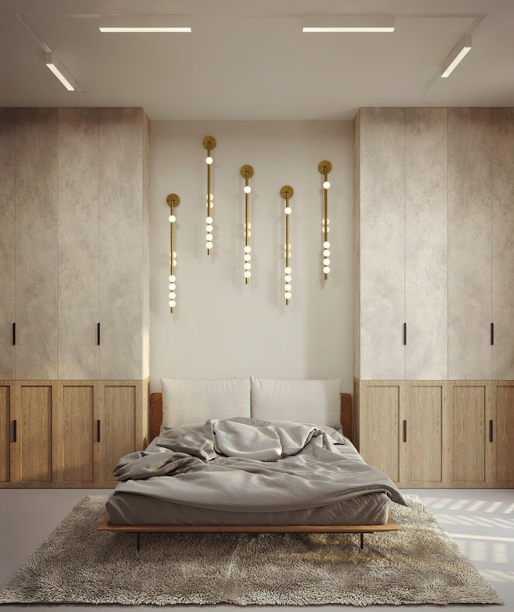 Lampa ścienna z mosiężnym kloszem i szklanym rurką