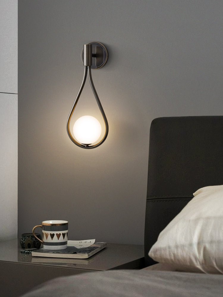 Lampa ścienna z mosiądzu