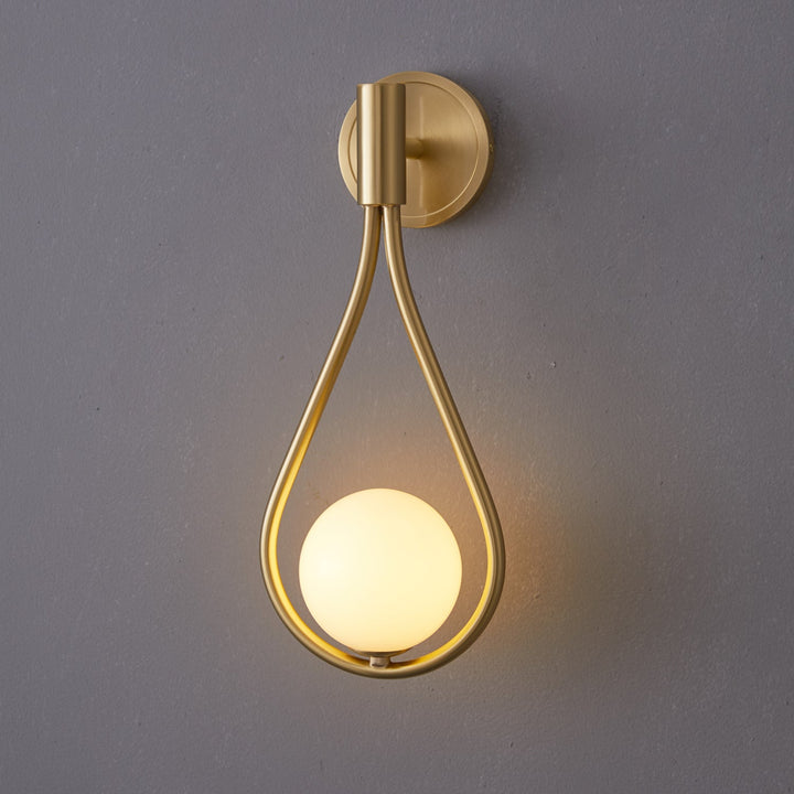Lampa ścienna z mosiądzu