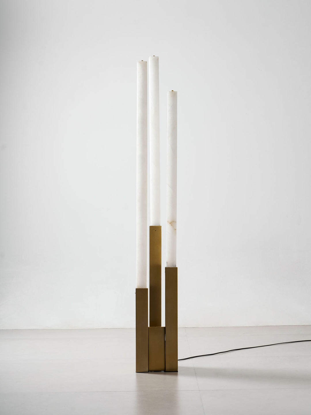 Lampa podłogowa Callisto Alabaster