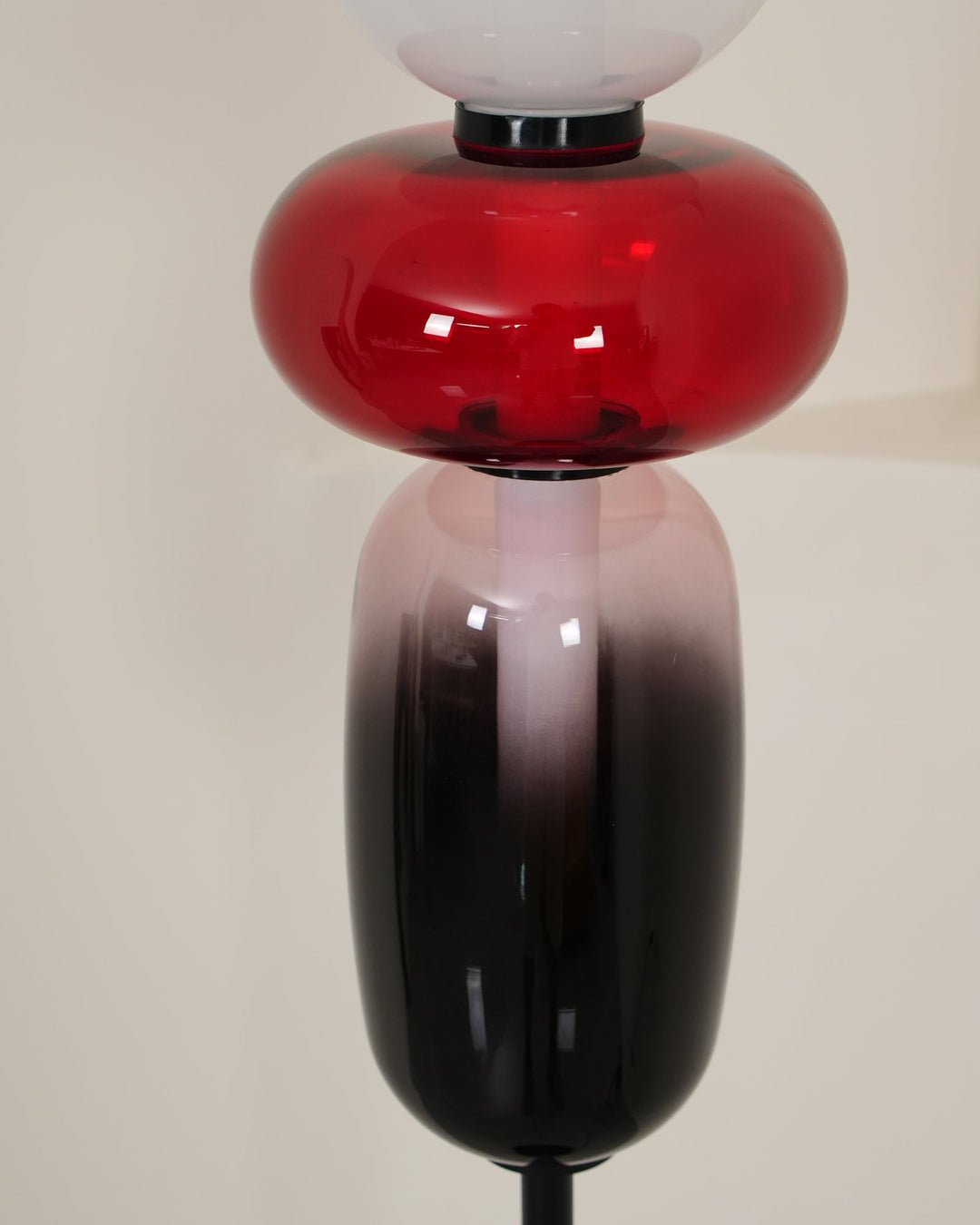 Lampa podłogowa z cukrowego szkła