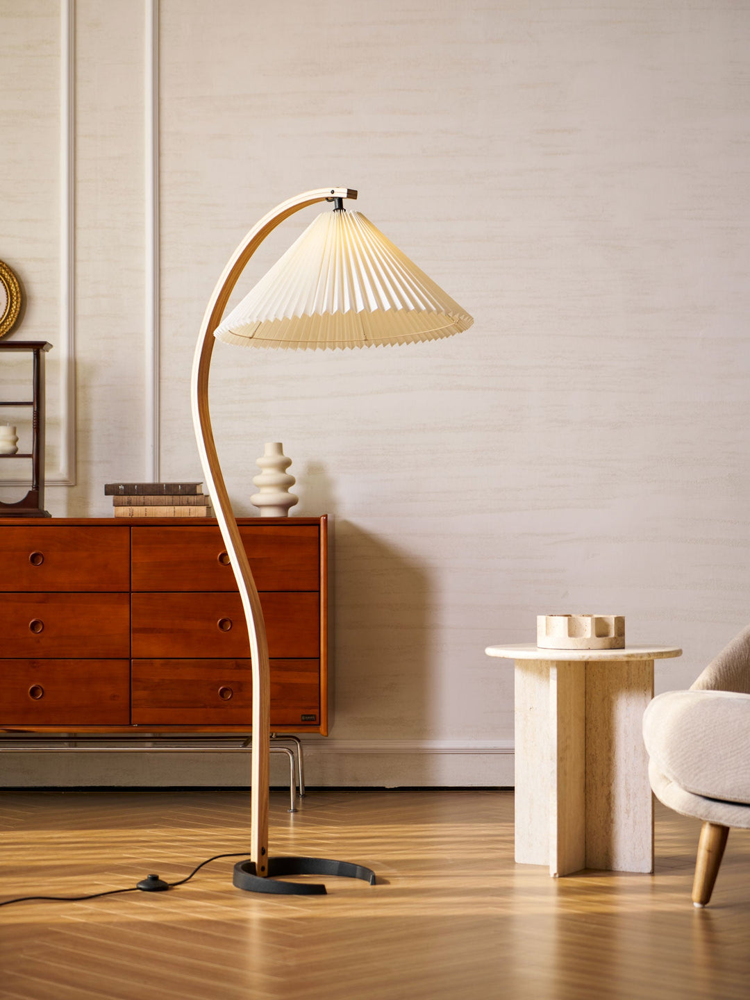 Lampa podłogowa Caprani