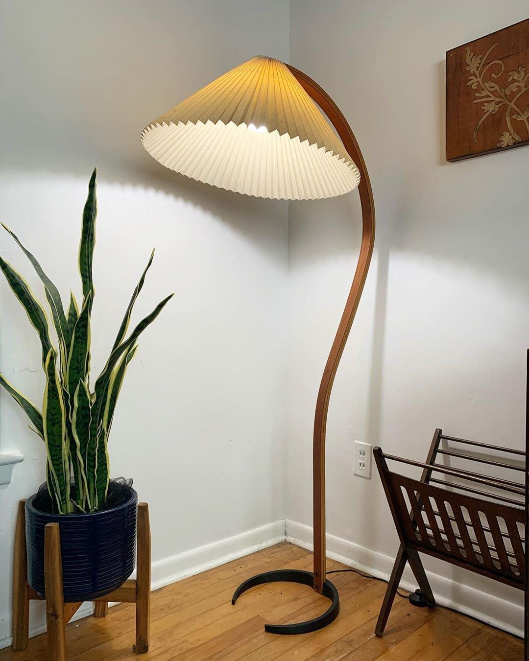 Lampa podłogowa Caprani