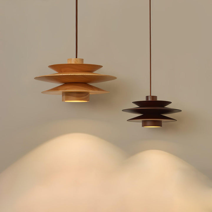 Lampa wisząca z drewnianym dyskiem Cascade