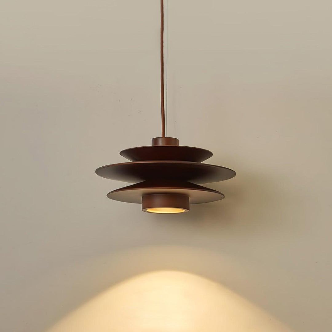 Lampa wisząca z drewnianym dyskiem Cascade