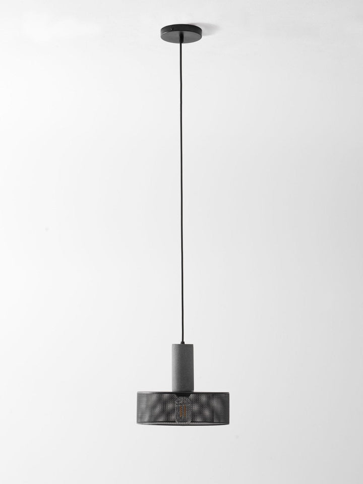 Lampa wisząca z siatki cementowej