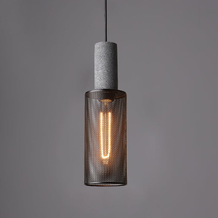 Lampa wisząca z siatki cementowej