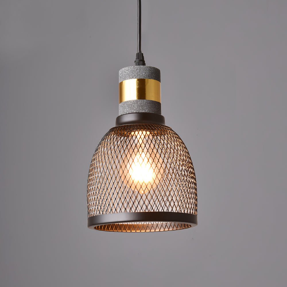 Lampa wisząca z siatki cementowej