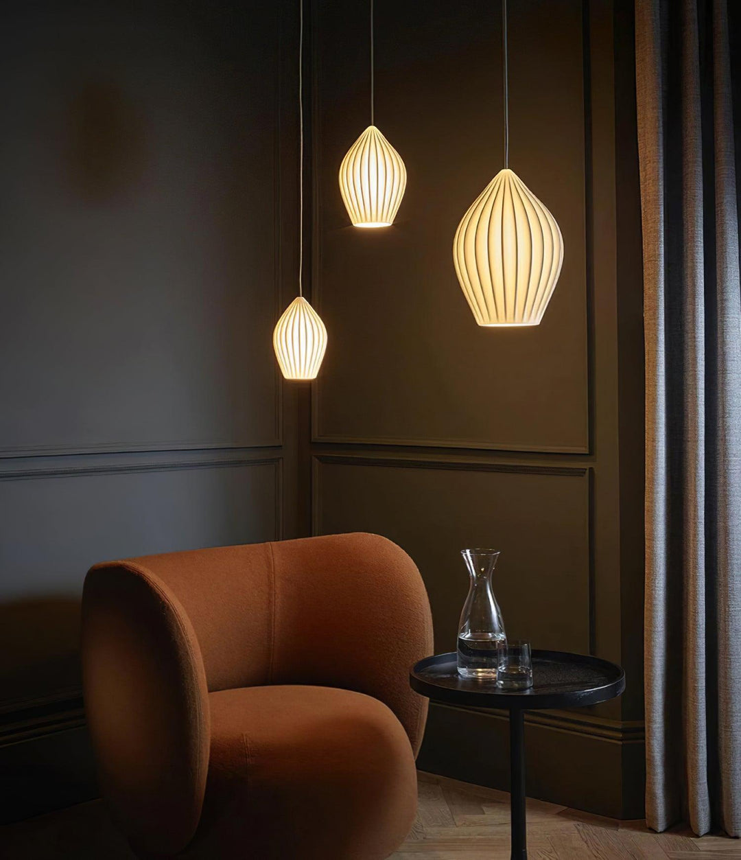 Ceramiczna Lampa Wisząca z Żebrowaniem