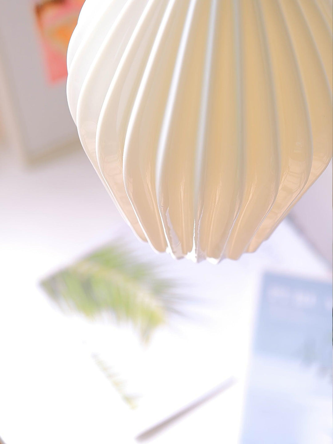 Ceramiczna Lampa Wisząca z Żebrowaniem