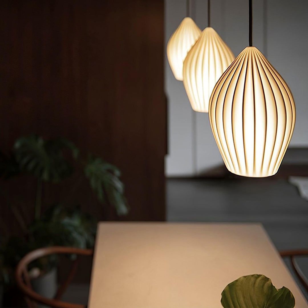 Ceramiczna Lampa Wisząca z Żebrowaniem