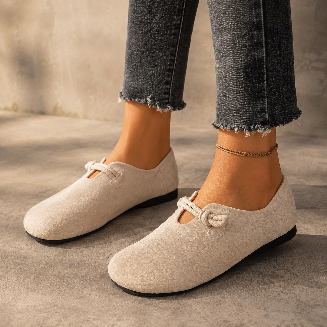 Solette – Płaskie buty Mary Jane z zapięciem na węzeł w stylu zamszowym dla kobiet