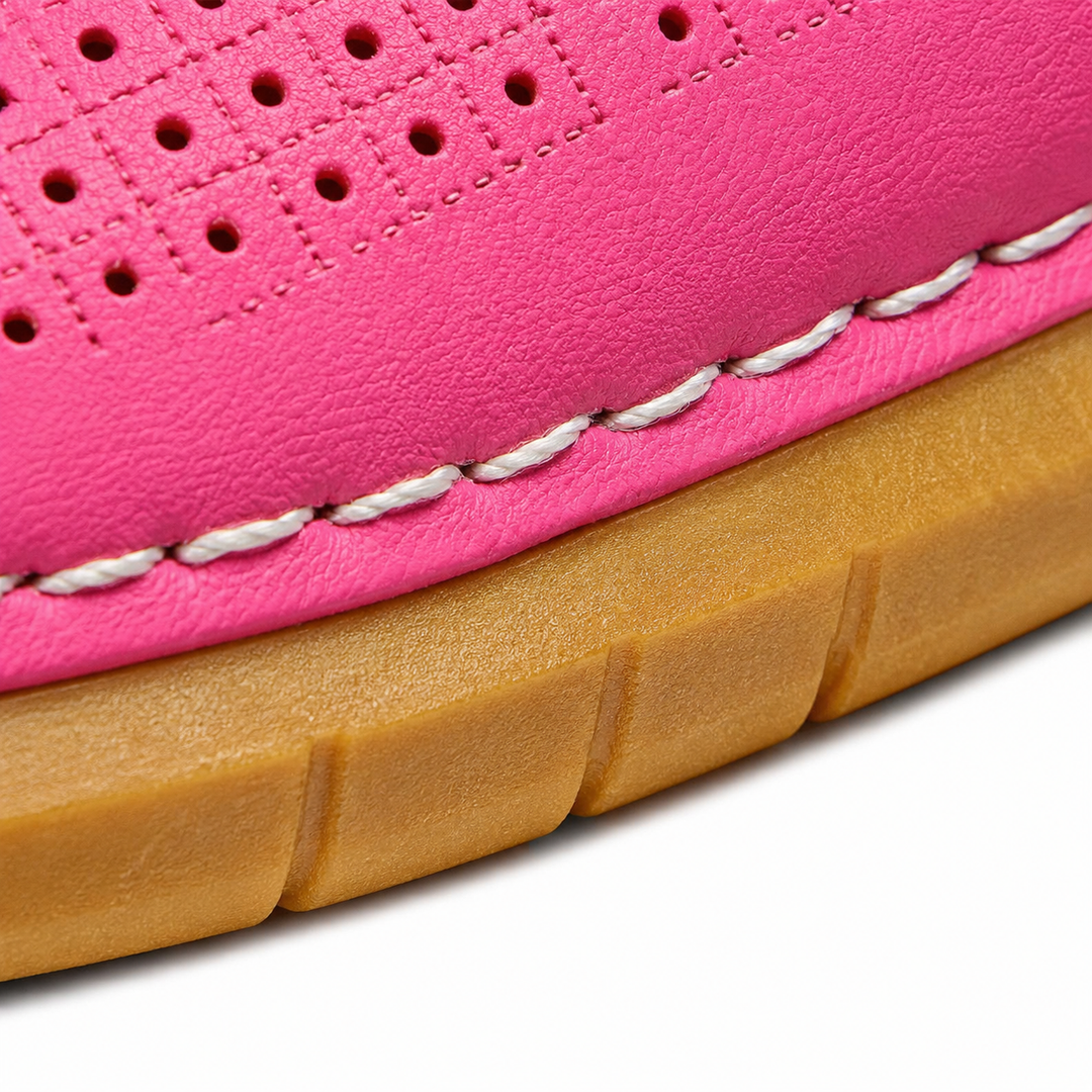 Solea – Kobiece Wygodne Sandały na Koturnie z Perforacją