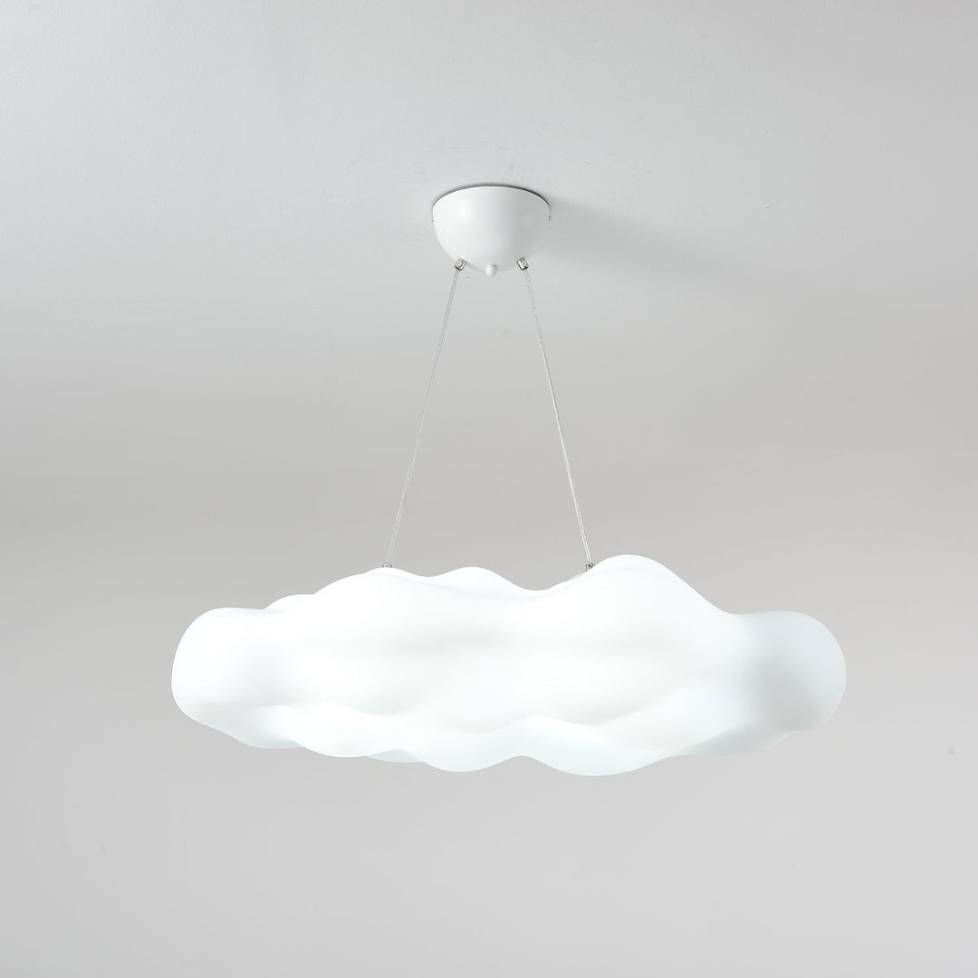 Lampa wisząca w kształcie chmury