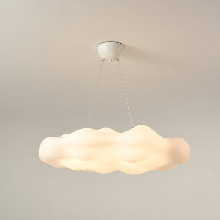 Lampa wisząca w kształcie chmury